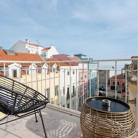 Cortes Apartment In Lisbon Historic Neighborhood Exterior photo
