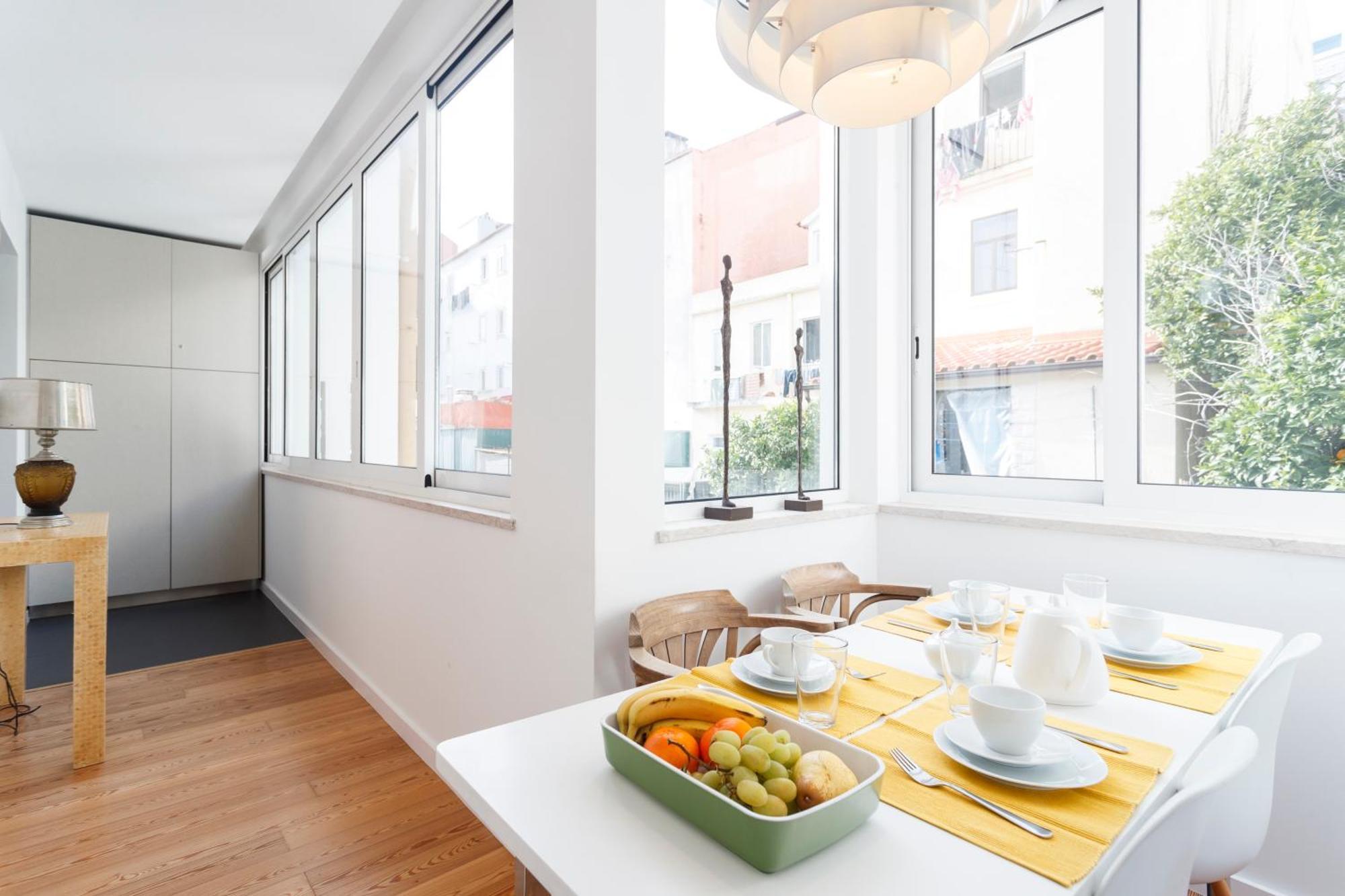 Cortes Apartment In Lisbon Historic Neighborhood Exterior photo